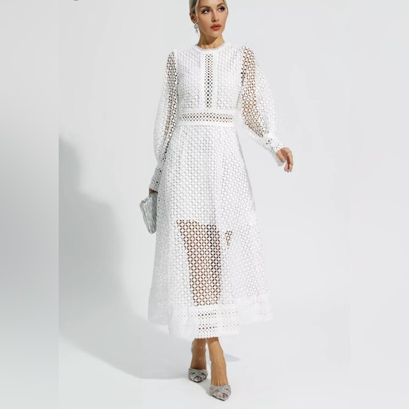 NWT Monroe White Hollow Long Sleeve Maxi Dress - Picture 2 of 4